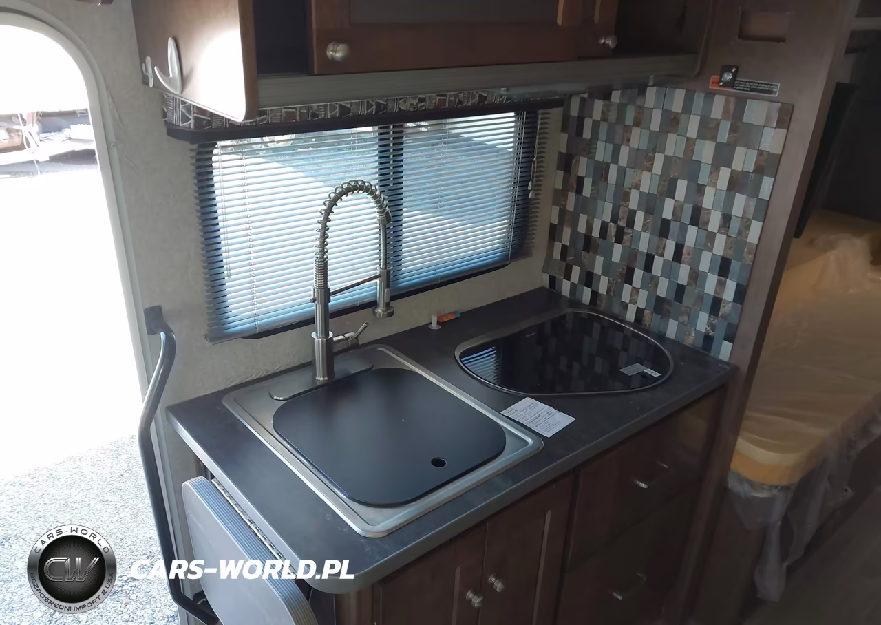 2018 Ford Transit-350 Cutaway VIN:1FDWS8PVXJKA38194 - 14
