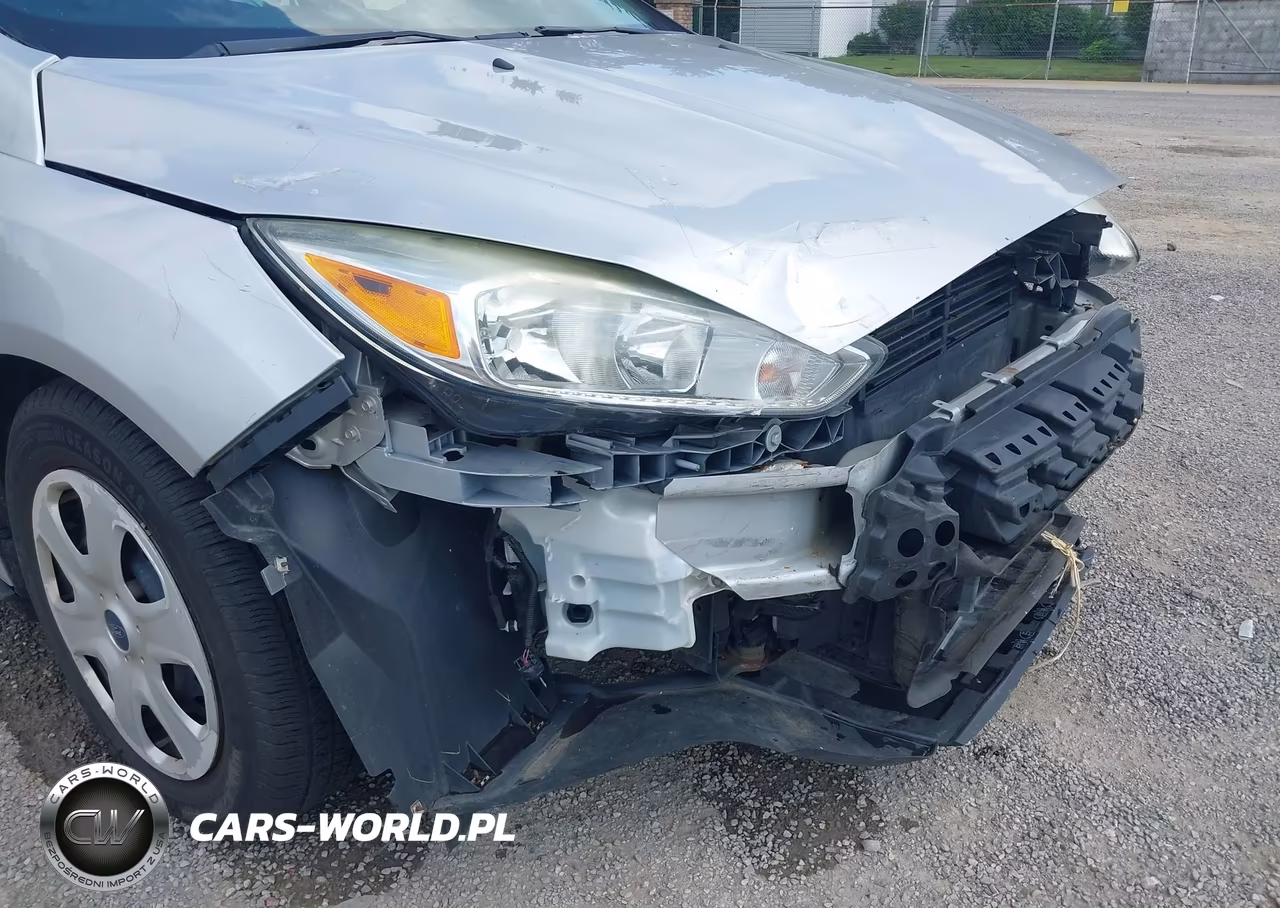 2015 Ford Focus S VIN:1FADP3E27FL264256 - 19