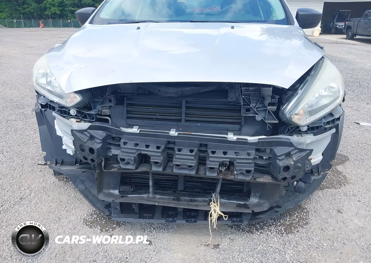 2015 Ford Focus S VIN:1FADP3E27FL264256 - 6