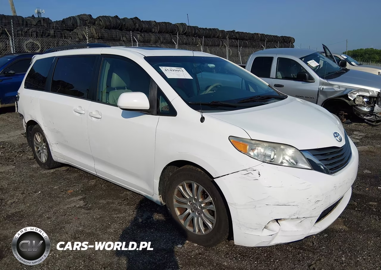 2013 Toyota Sienna Xle V6 8 Passenger – zdjęcie 1 z 16