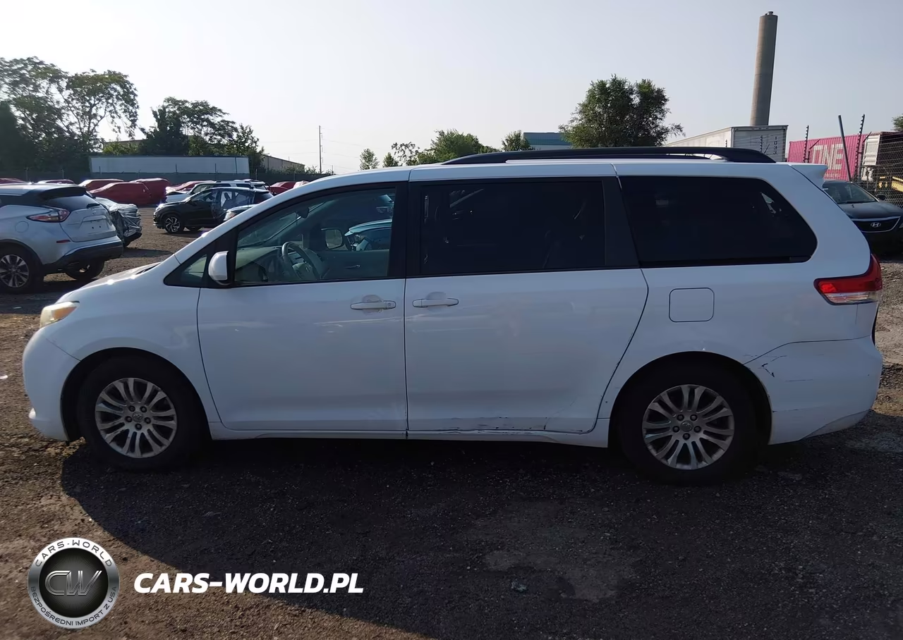 2013 Toyota Sienna Xle V6 8 Passenger VIN:5TDYK3DC9DS356081 - 14