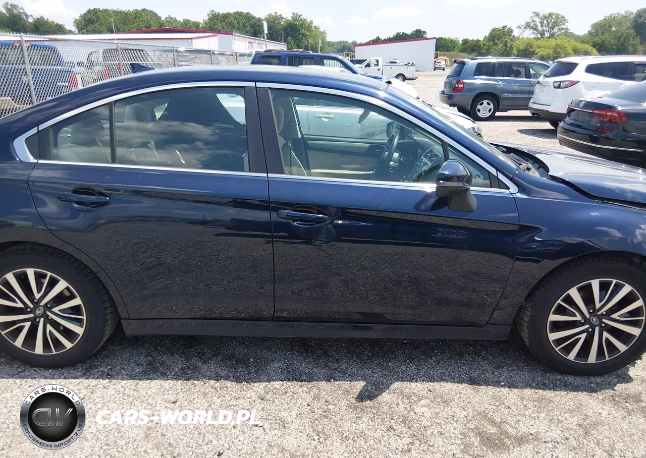 2018 Subaru Legacy 2.5I Premium VIN:4S3BNAF66J3042961 - 13