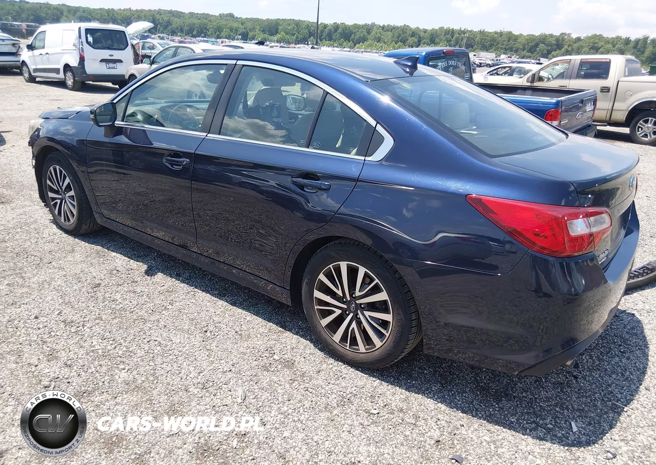 2018 Subaru Legacy 2.5I Premium VIN:4S3BNAF66J3042961 - 3