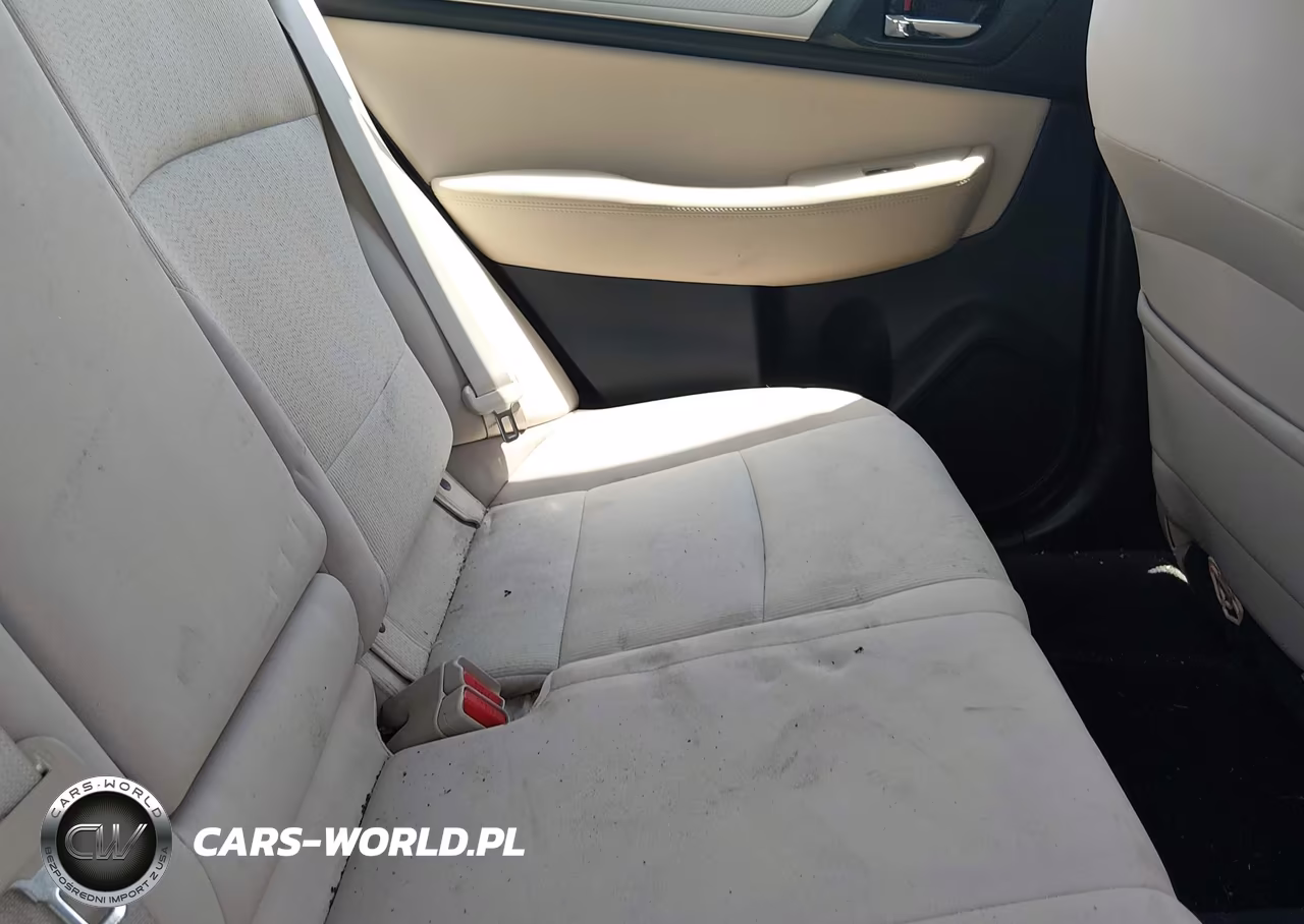 2018 Subaru Legacy 2.5I Premium VIN:4S3BNAF66J3042961 - 8
