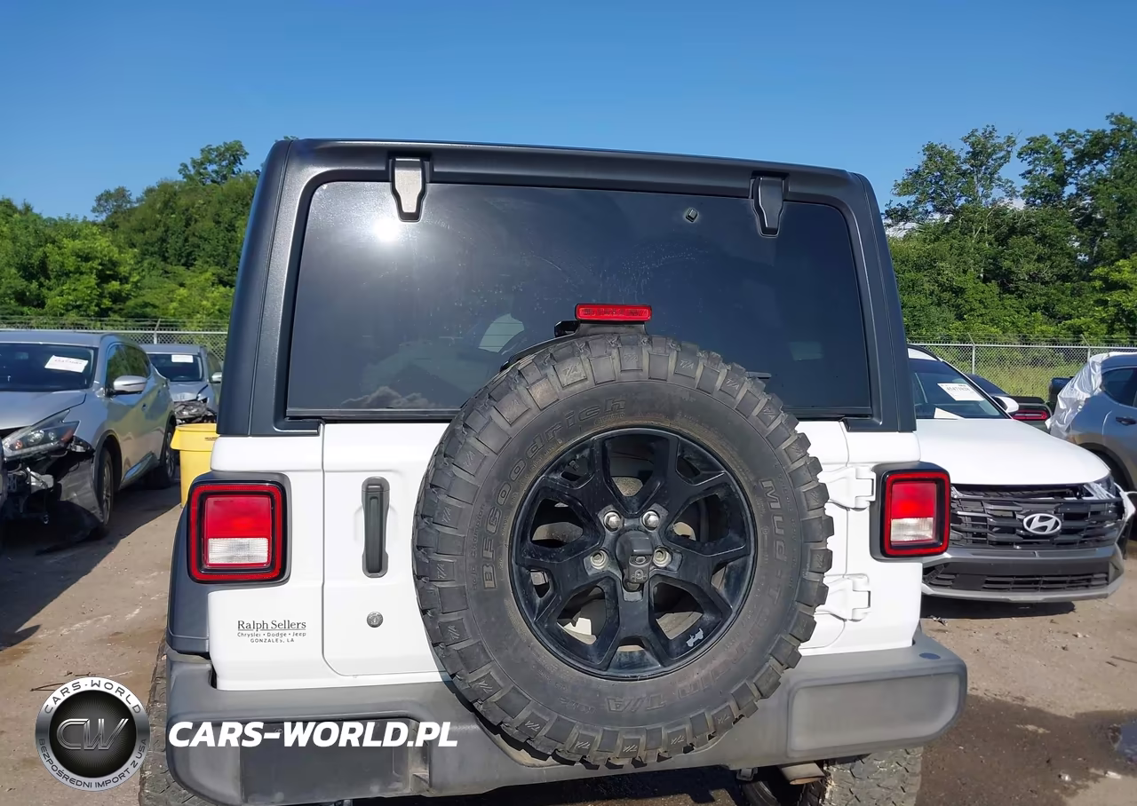 2021 Jeep Wrangler Unlimited Willys Sport 4X4 VIN:1C4HJXDNXMW712050 - 17