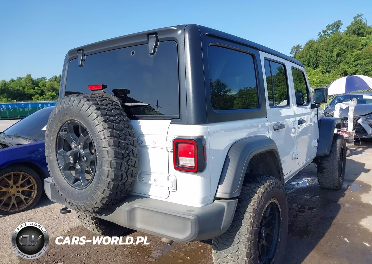 2021 Jeep Wrangler Unlimited Willys Sport 4X4 VIN:1C4HJXDNXMW712050 - 4