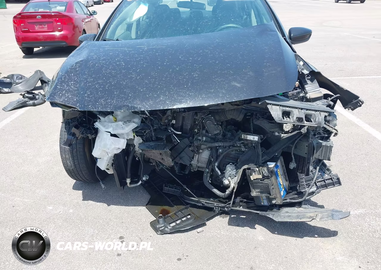 2018 Kia Forte Lx VIN:3KPFK4A7XJE247316 - 6