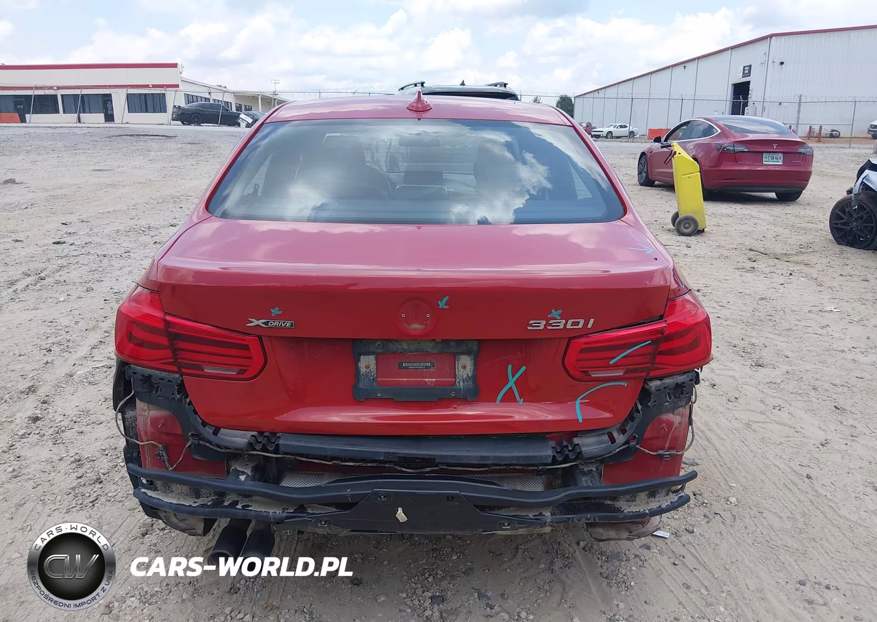 2018 BMW 330I xDrive VIN:WBA8D9C5XJEM34155 - 17