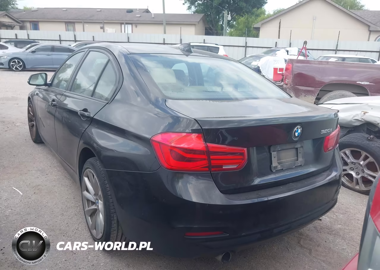 2018 BMW 320I VIN:WBA8E1G51JNU89313 - 3