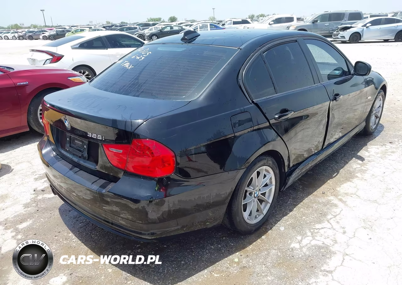 2010 BMW 328I VIN:WBAPH7C50AE130305 - 4