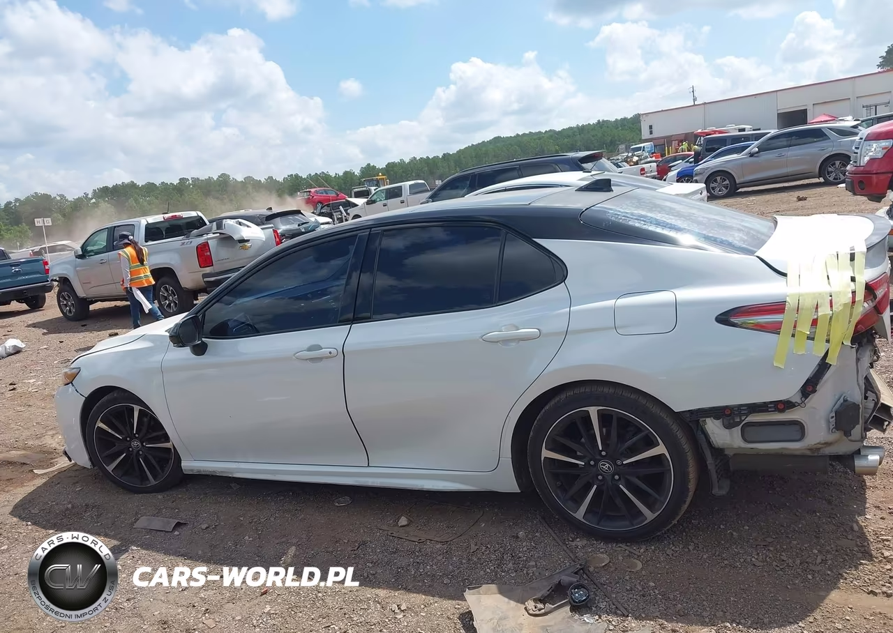 2019 Toyota Camry Xse VIN:4T1B61HK5KU173958 - 14