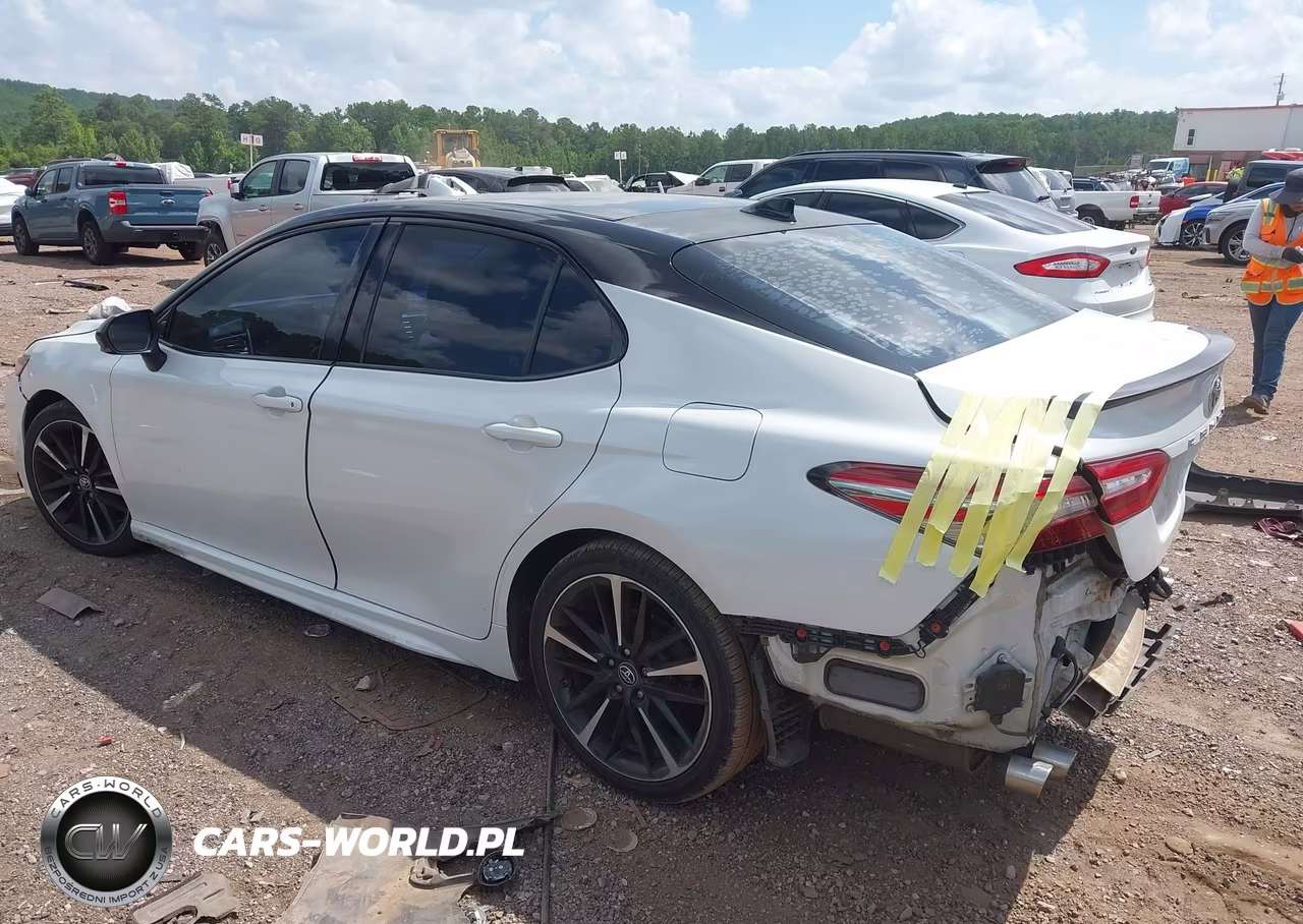 2019 Toyota Camry Xse VIN:4T1B61HK5KU173958 - 3