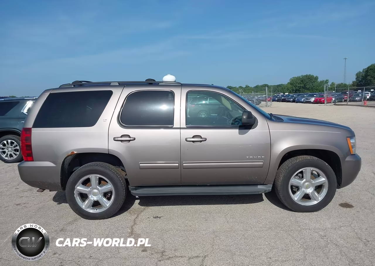 2013 Chevrolet Tahoe Lt VIN:1GNSKBE0XDR366032 - 13