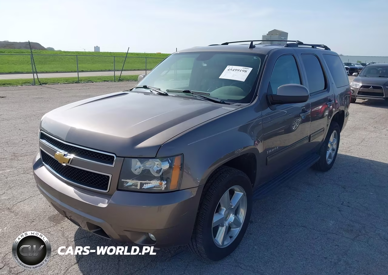 2013 Chevrolet Tahoe Lt VIN:1GNSKBE0XDR366032 - 2