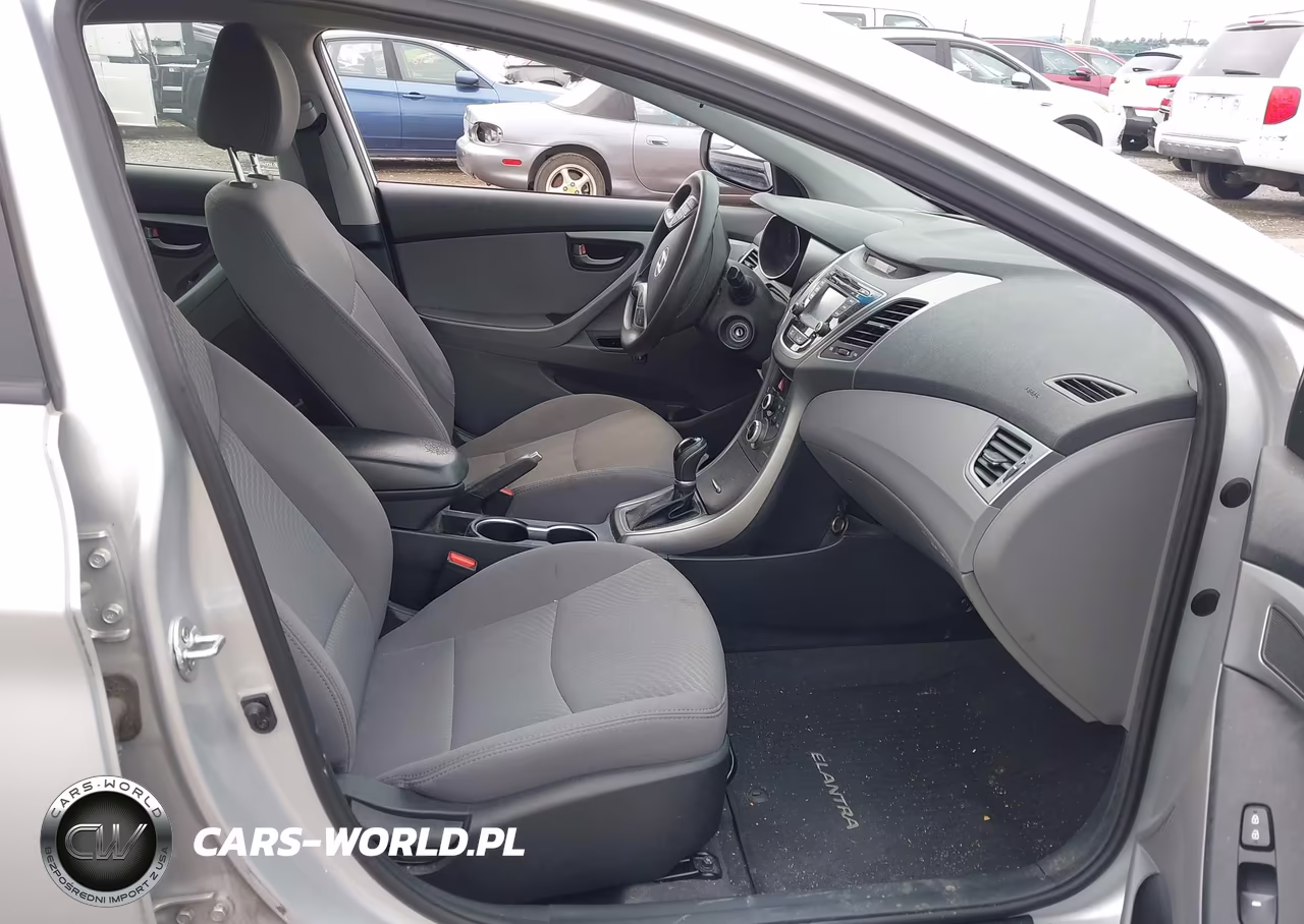 2016 Hyundai Elantra Se VIN:5NPDH4AE4GH688500 - 5