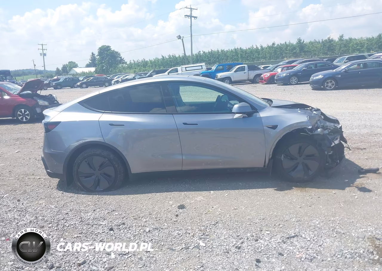 2026 Tesla Model Y Premium Rear-Wheel Drive-Rear-Wheel Drive VIN:7SAYGDED9TF433133 - 12