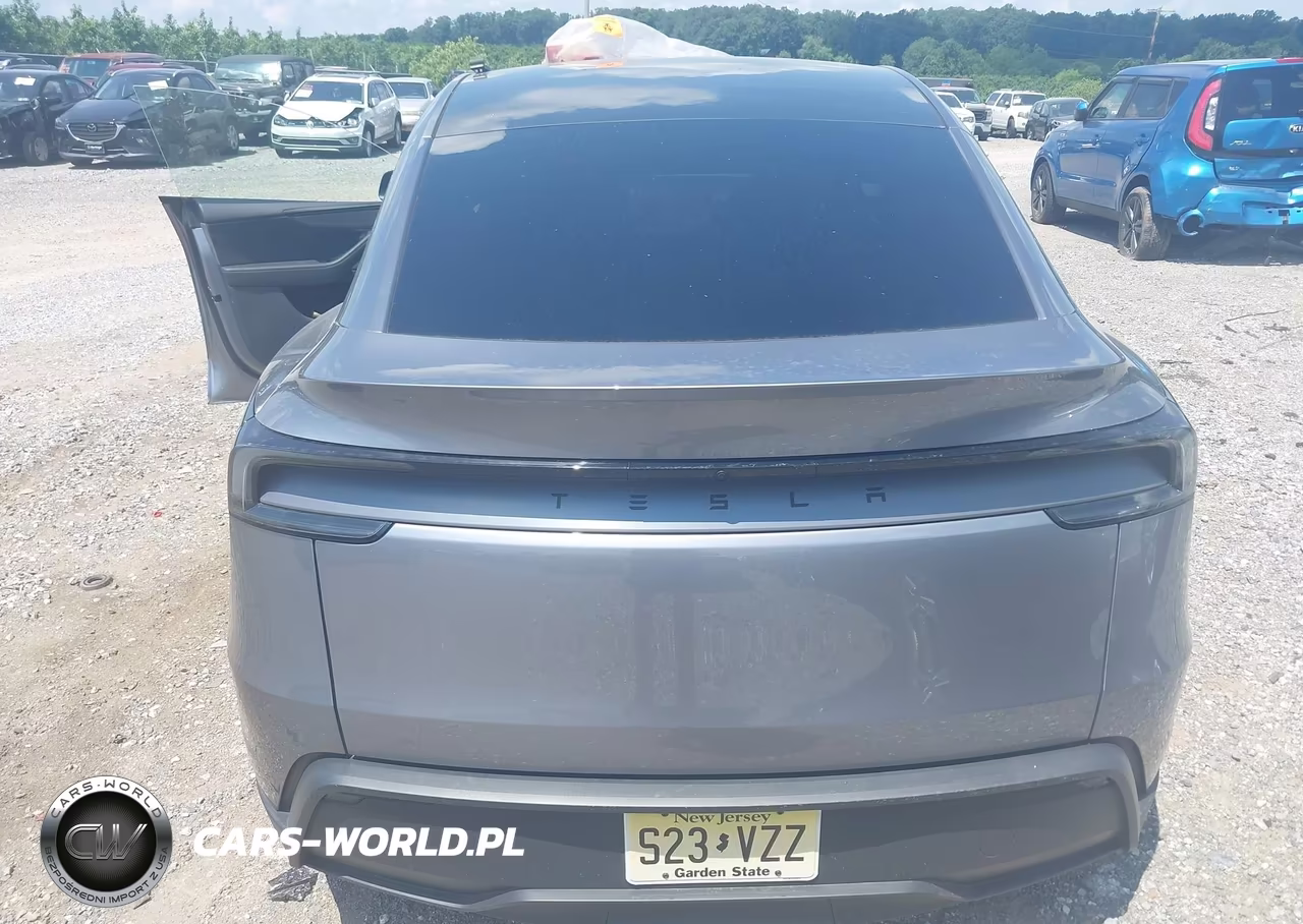 2026 Tesla Model Y Premium Rear-Wheel Drive-Rear-Wheel Drive VIN:7SAYGDED9TF433133 - 15