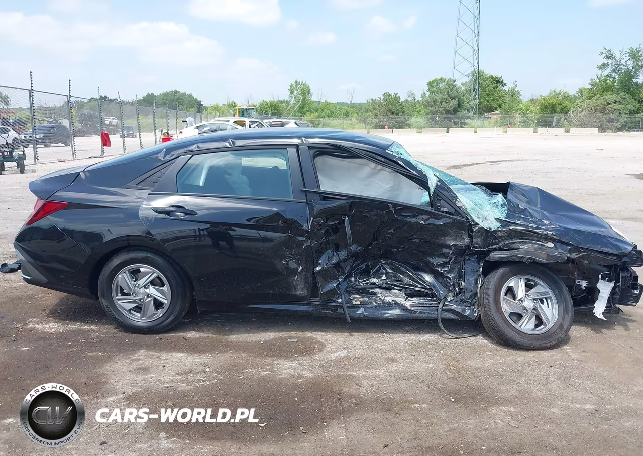 2026 Hyundai Elantra Se VIN:KMHLL4DG6TU214647 - 13