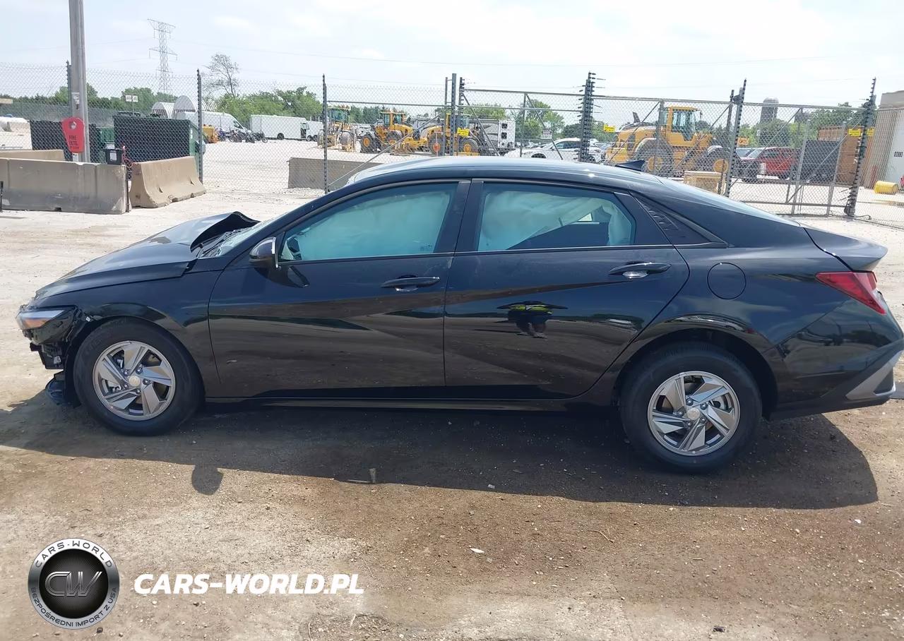 2026 Hyundai Elantra Se VIN:KMHLL4DG6TU214647 - 14