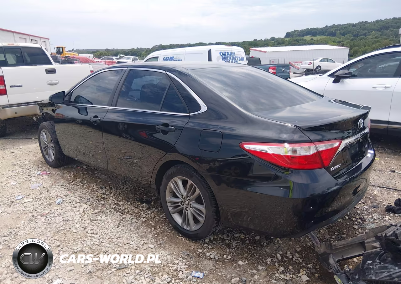2017 Toyota Camry Se VIN:4T1BF1FK6HU388793 - 3
