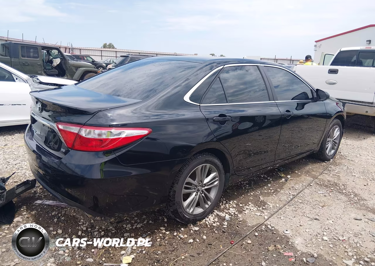 2017 Toyota Camry Se VIN:4T1BF1FK6HU388793 - 4