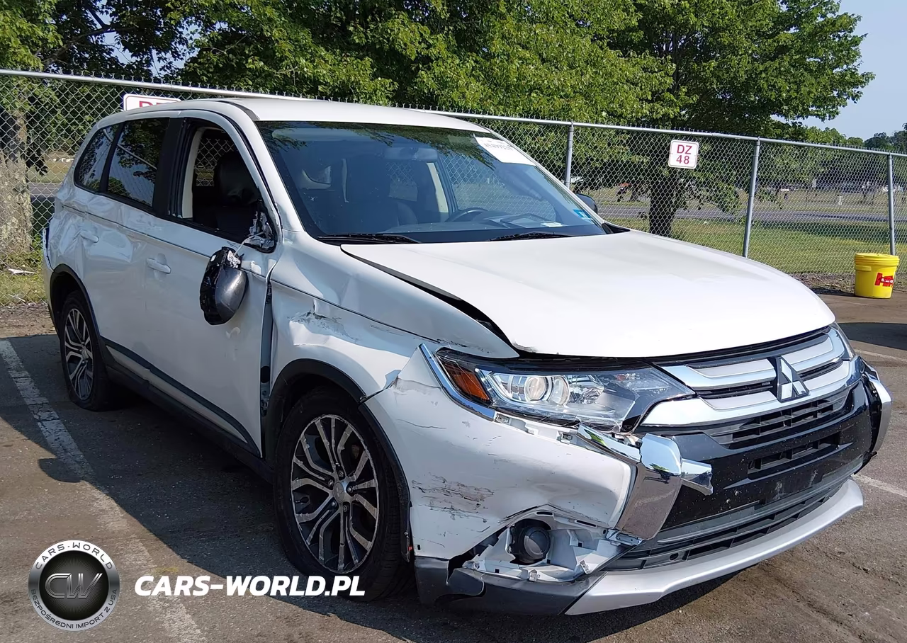 2017 Mitsubishi Outlander Es – zdjęcie 1 z 16