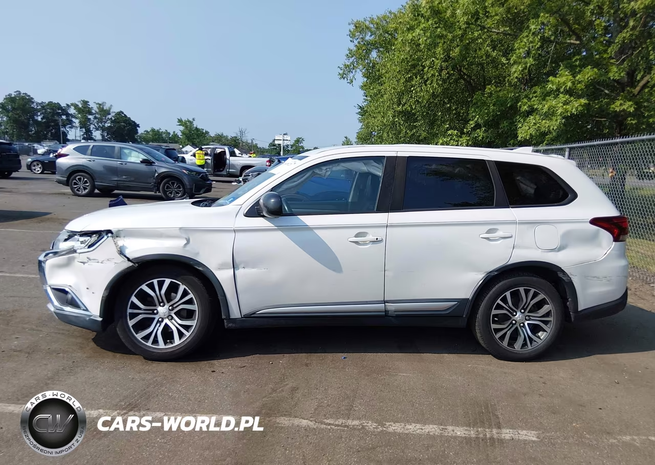 2017 Mitsubishi Outlander Es VIN:JA4AD2A3XHZ067025 - 14