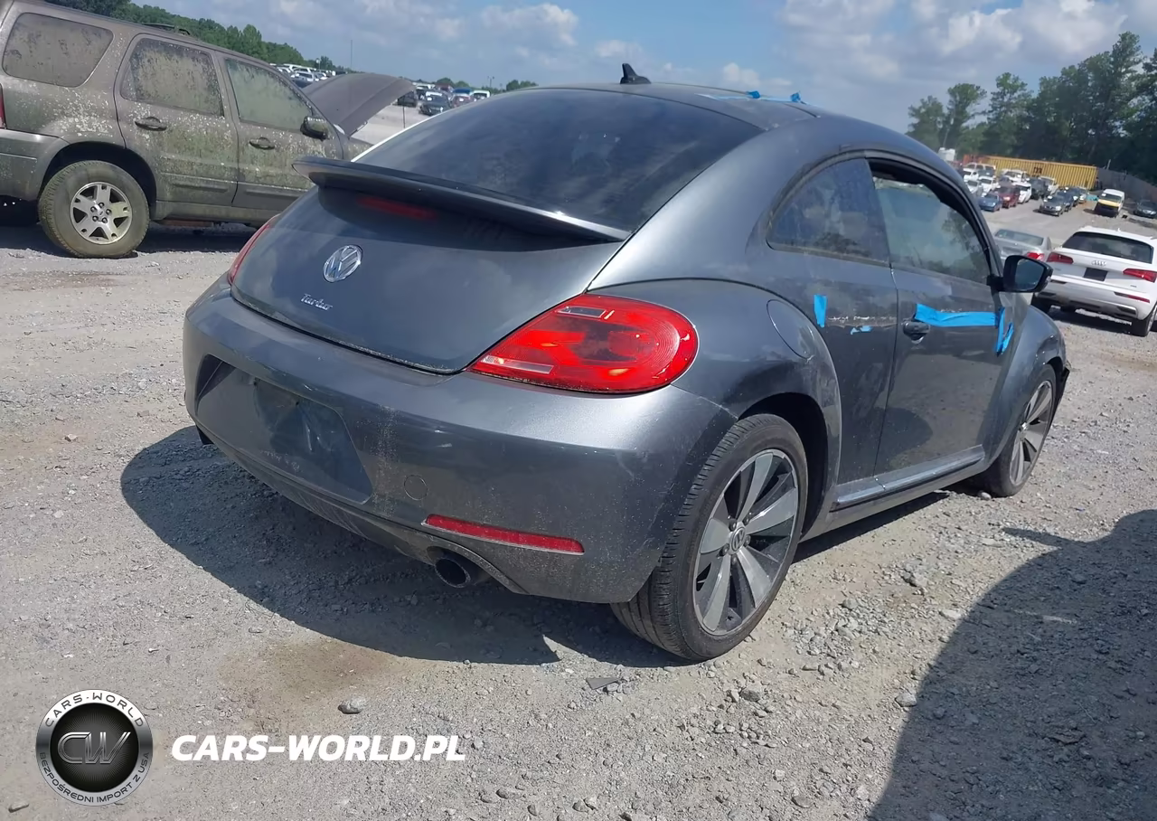 2012 Volkswagen Beetle 2.0T Turbo VIN:3VWVA7AT2CM656915 - 4
