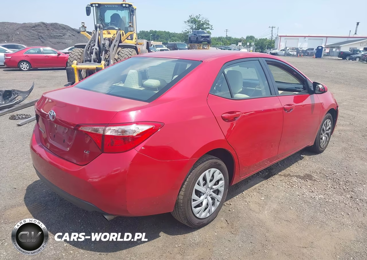 2017 Toyota Corolla Le VIN:2T1BURHE0HC812062 - 4