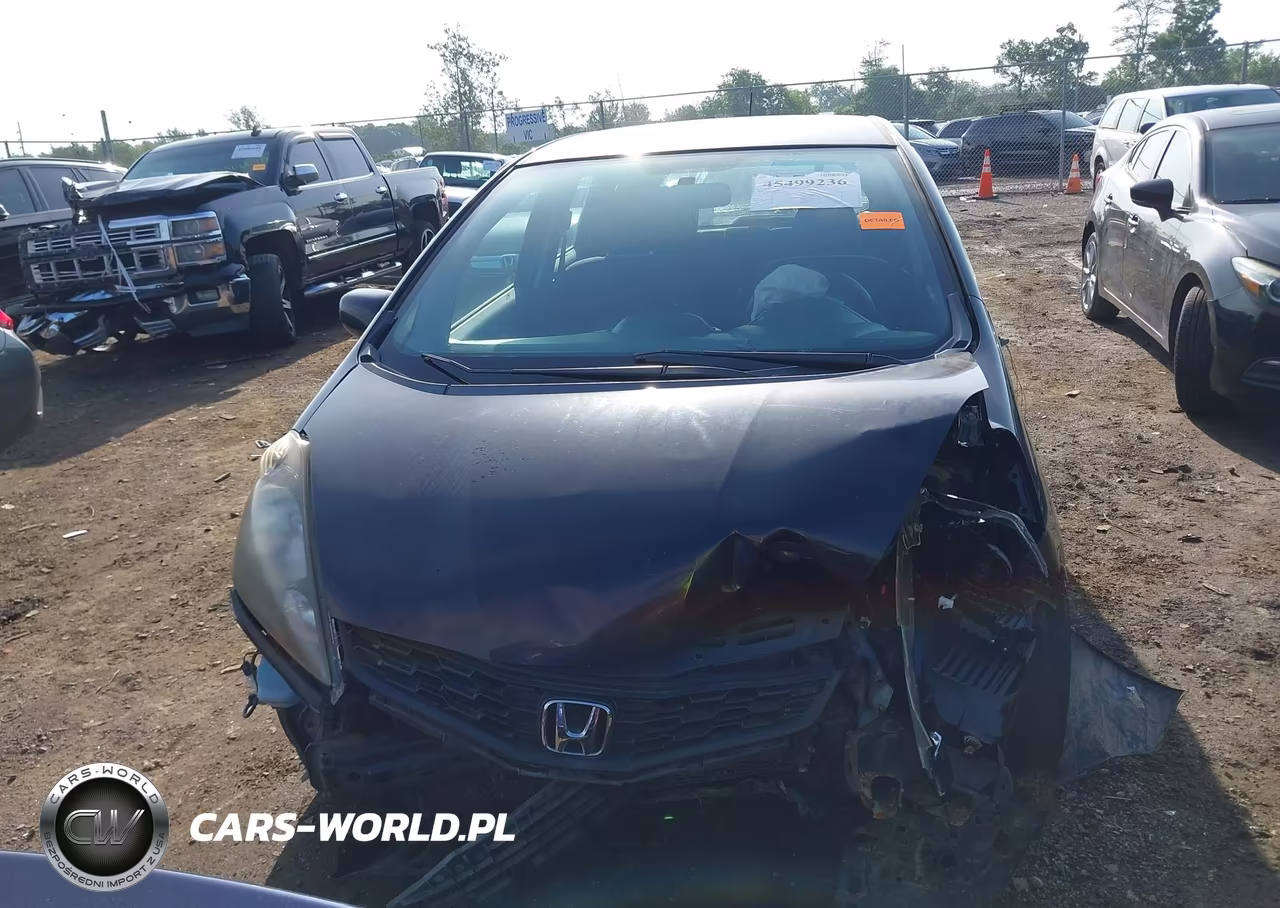 2013 Honda Fit Sport VIN:JHMGE8H54DC049476 - 12