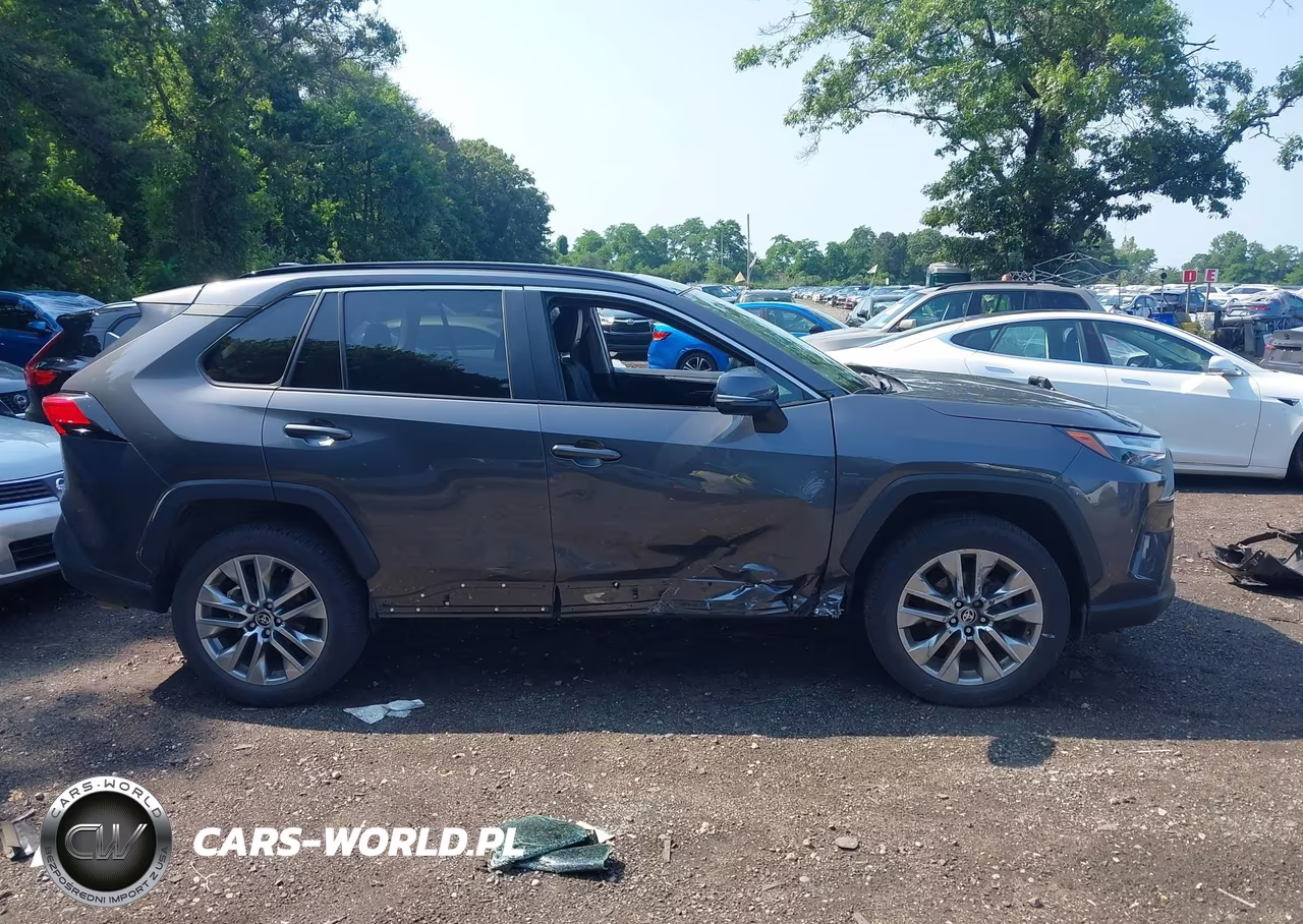 2023 Toyota Rav4 Xle Premium VIN:2T3A1RFVXPC338635 - 13