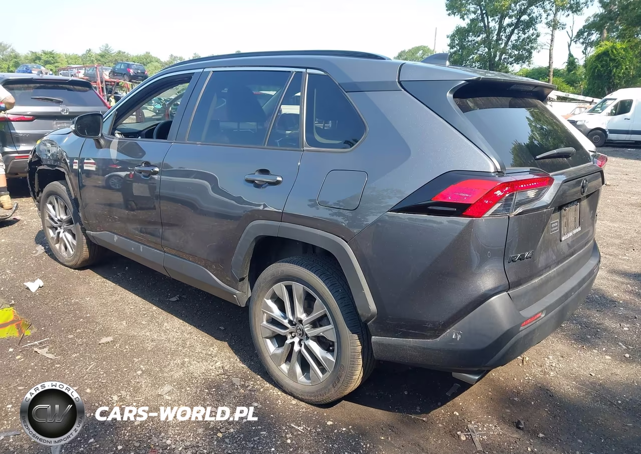 2023 Toyota Rav4 Xle Premium VIN:2T3A1RFVXPC338635 - 3