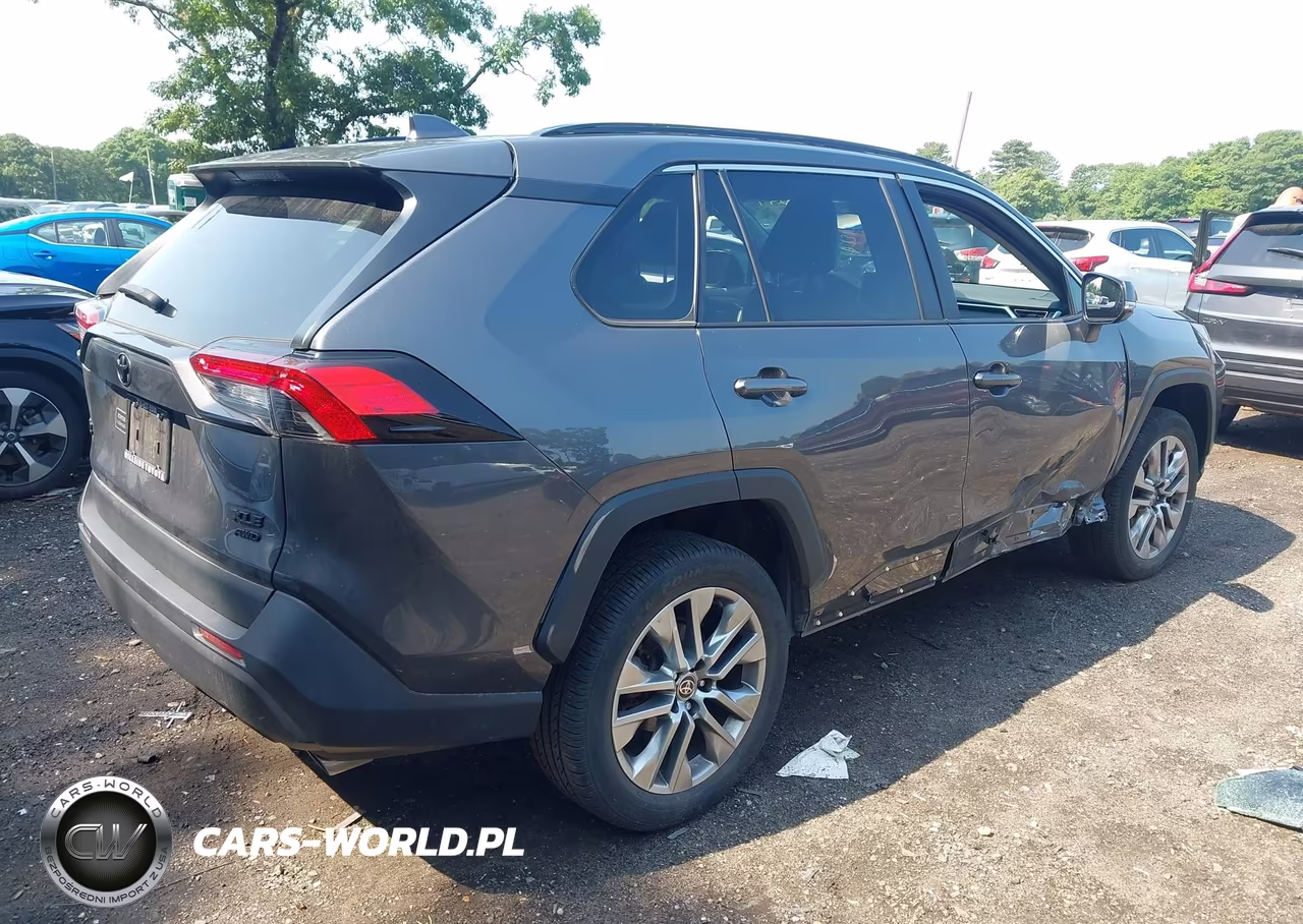 2023 Toyota Rav4 Xle Premium VIN:2T3A1RFVXPC338635 - 4