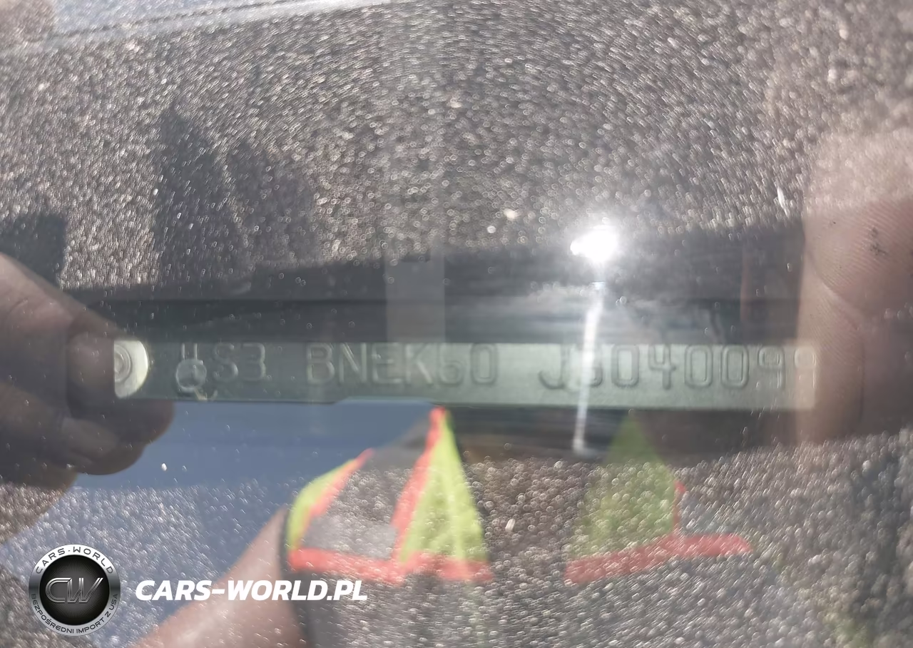 2018 Subaru Legacy 3.6R Limited VIN:4S3BNEK60J3040099 - 9