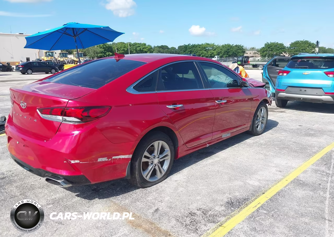2018 Hyundai Sonata Sel VIN:5NPE34AF6JH634344 - 4