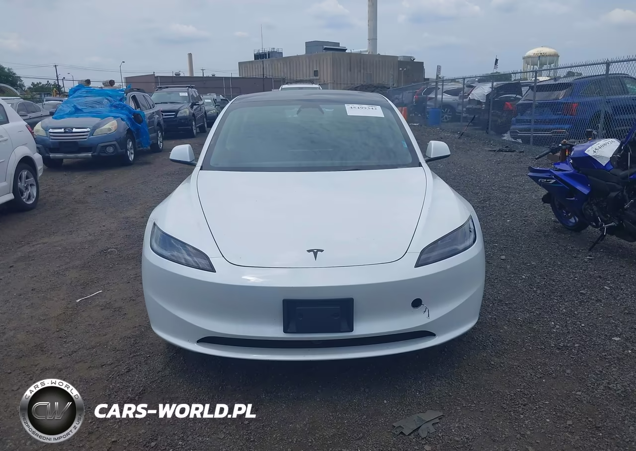 2025 Tesla Model 3 Long Range Rear-Wheel Drive-Standard Rear-Wheel Drive VIN:5YJ3E1EA8SF139285 - 10