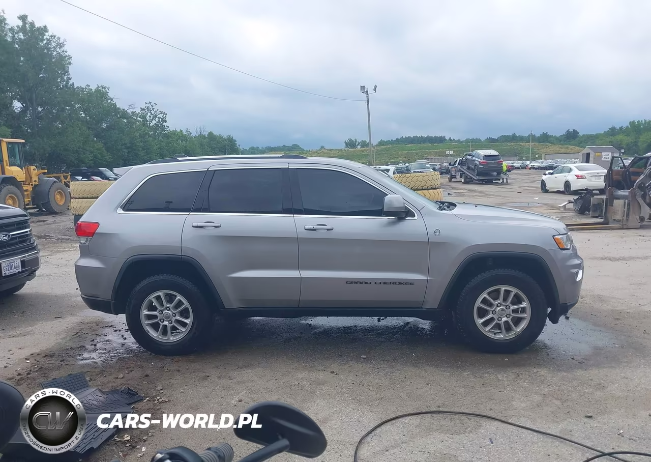 2019 Jeep Grand Cherokee Laredo E 4X4 VIN:1C4RJFAG4KC836933 - 15