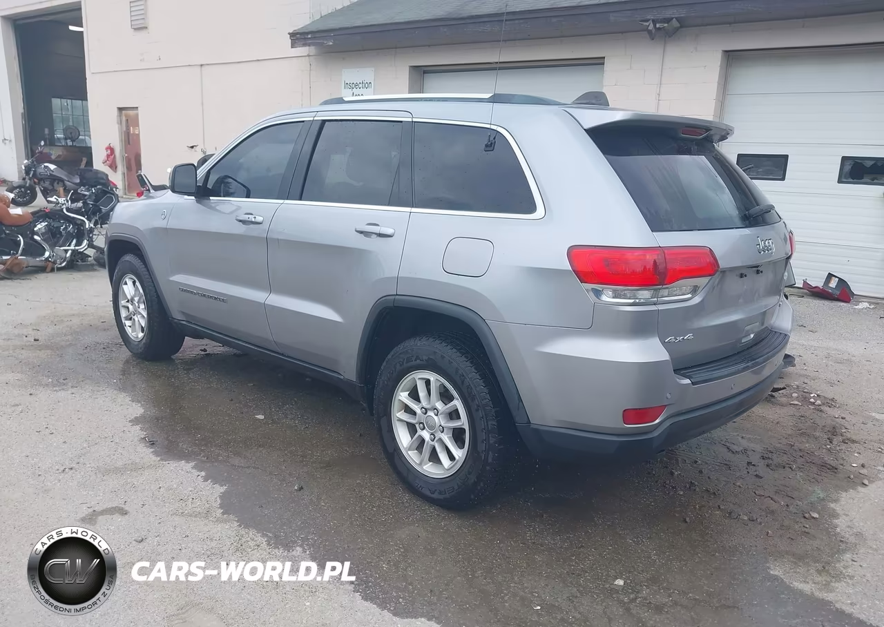2019 Jeep Grand Cherokee Laredo E 4X4 VIN:1C4RJFAG4KC836933 - 3