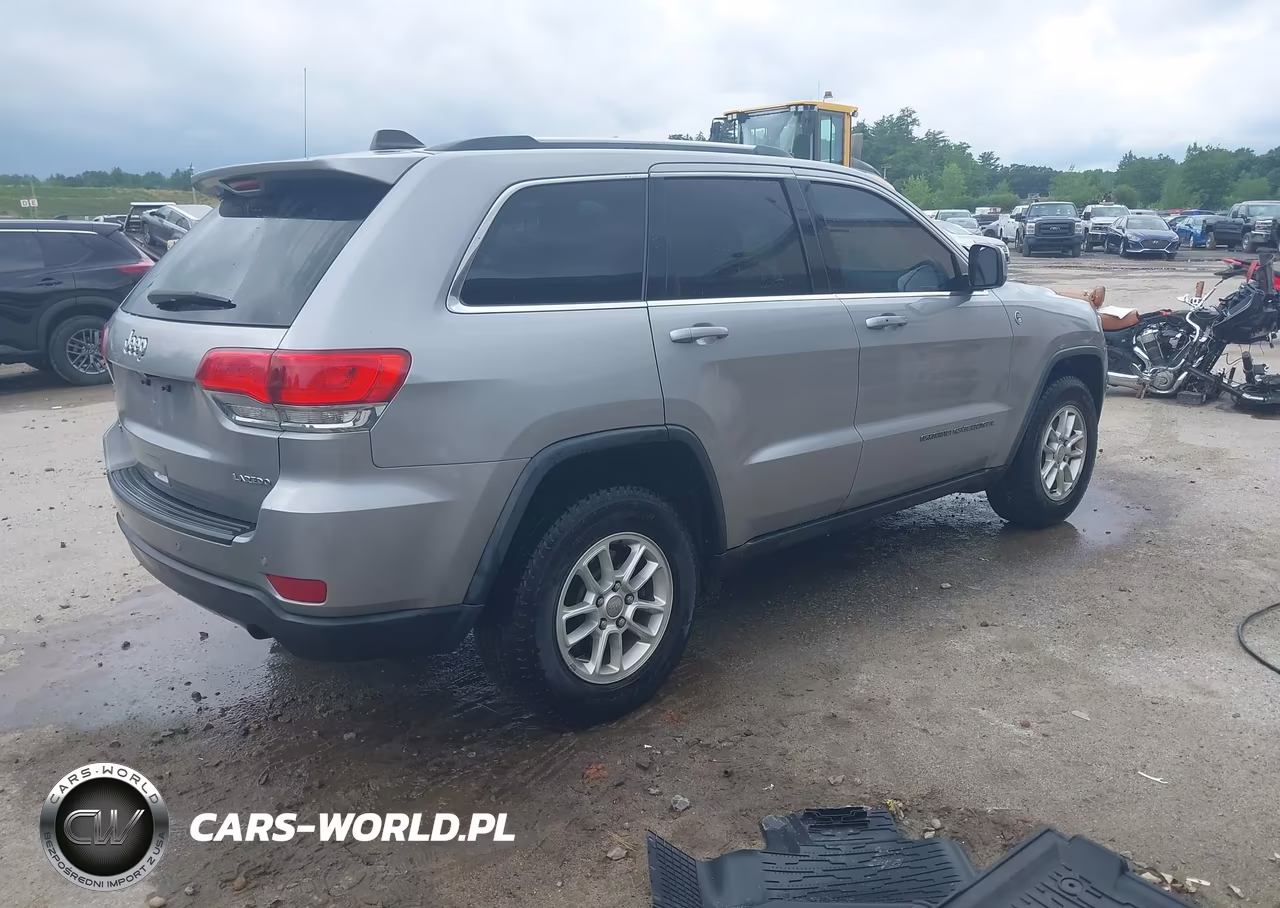 2019 Jeep Grand Cherokee Laredo E 4X4 VIN:1C4RJFAG4KC836933 - 4