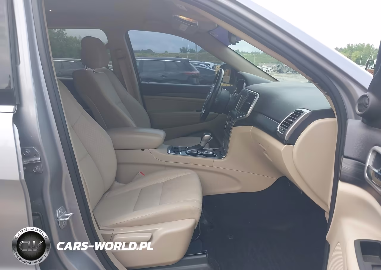 2019 Jeep Grand Cherokee Laredo E 4X4 VIN:1C4RJFAG4KC836933 - 5
