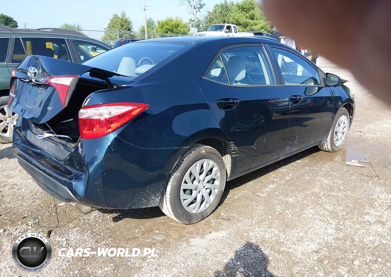 2017 Toyota Corolla Le VIN:2T1BURHE2HC756254 - 4
