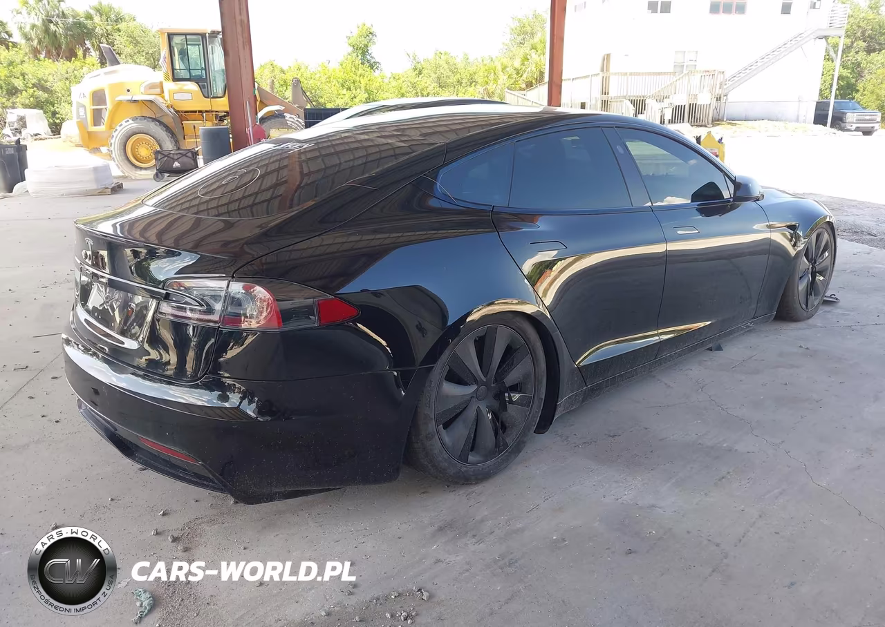 2021 Tesla Model S Plaid Tri Motor All-Wheel Drive VIN:5YJSA1E63MF448992 - 4