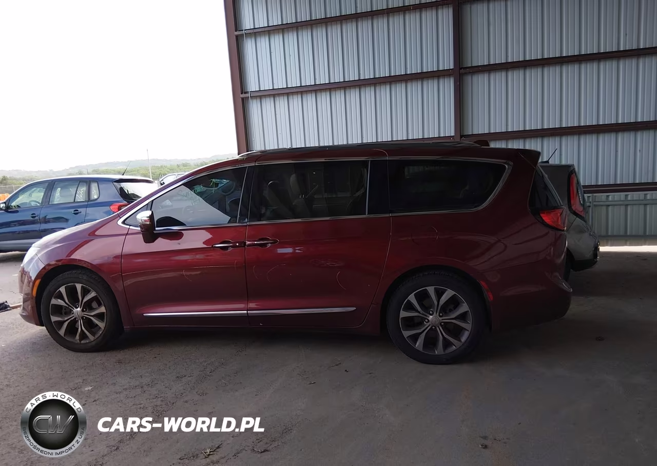 2017 Chrysler Pacifica Limited VIN:2C4RC1GG7HR545153 - 14