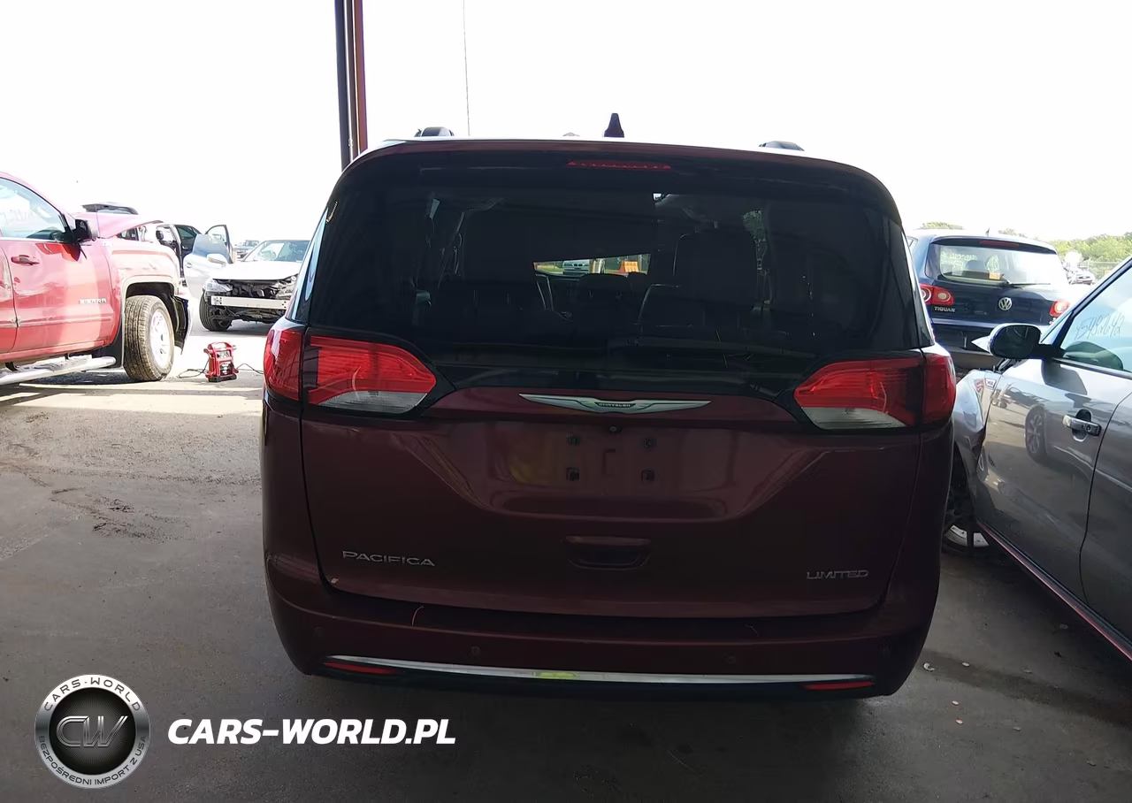 2017 Chrysler Pacifica Limited VIN:2C4RC1GG7HR545153 - 16