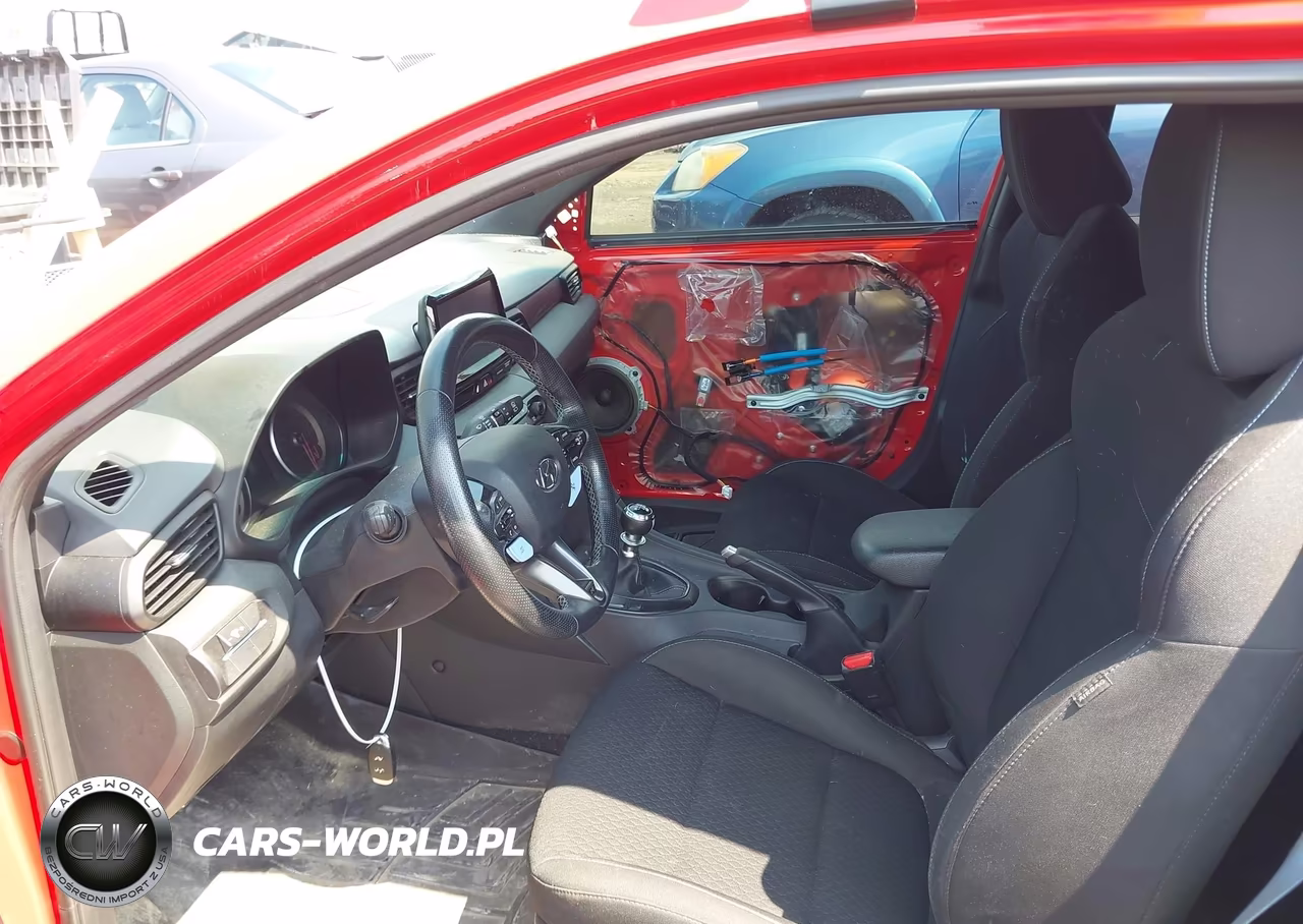 2020 Hyundai Veloster N VIN:KMHT36AH3LU005083 - 5