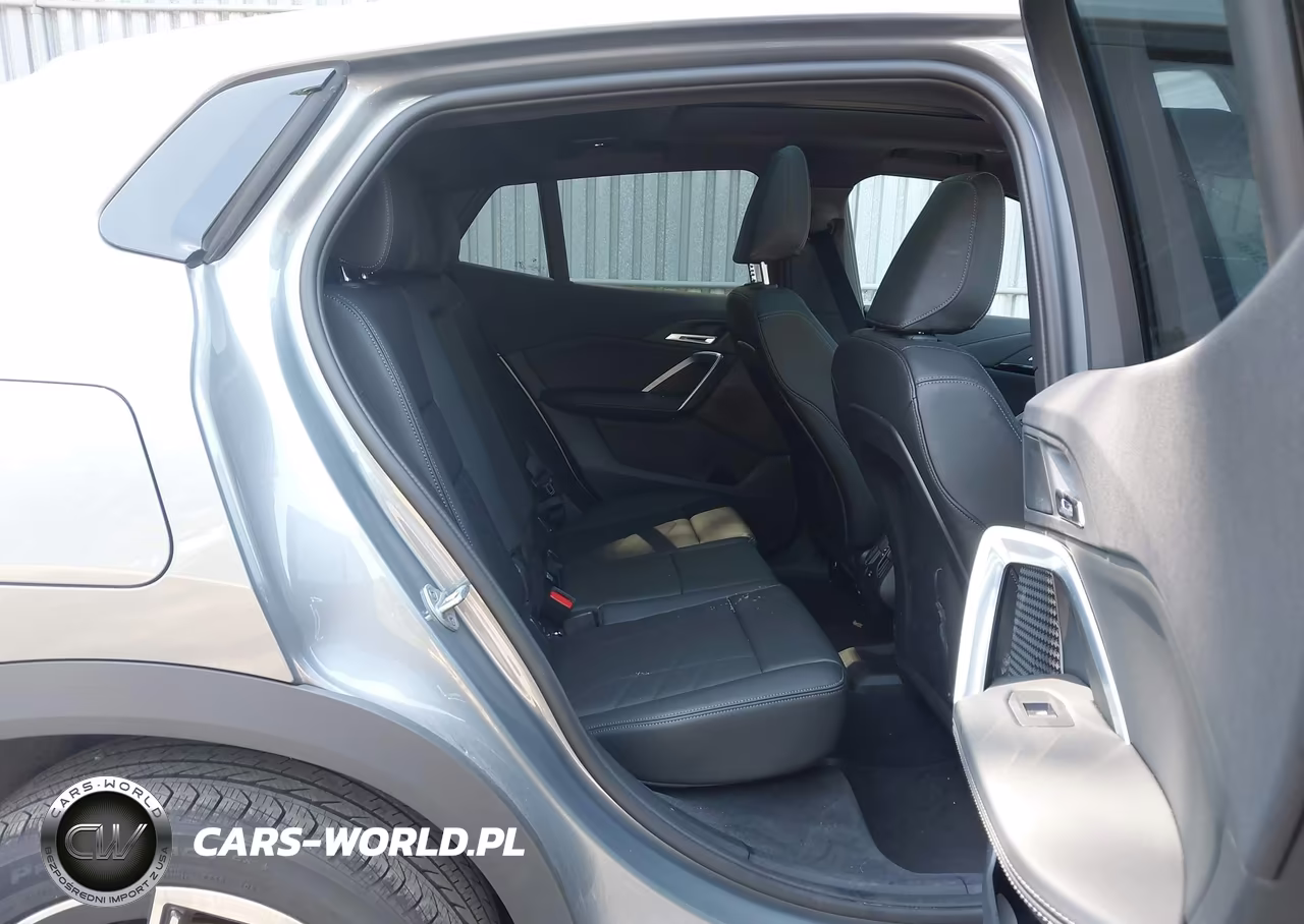 2026 BMW X2 xDrive28I VIN:WBX63GM0XT5401053 - 8
