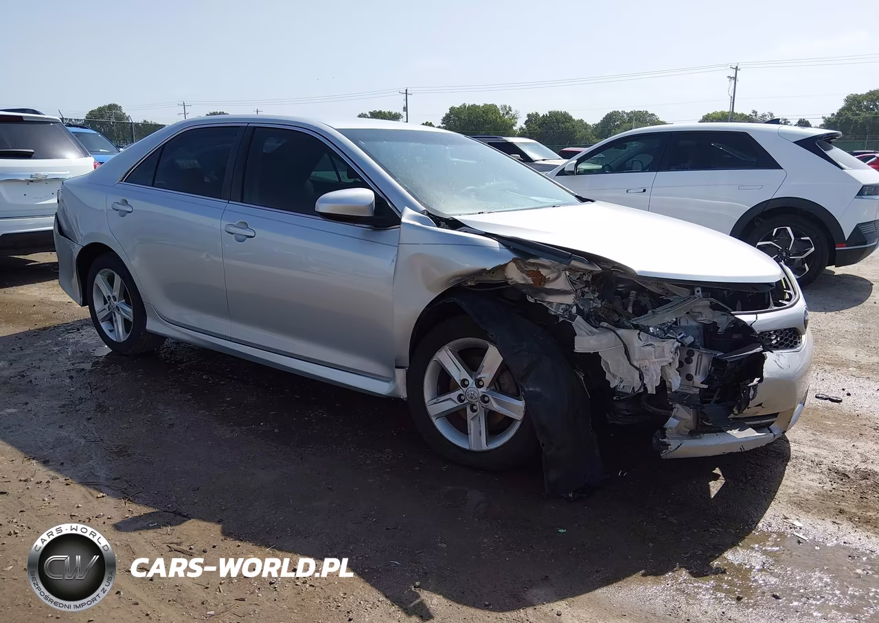 2013 Toyota Camry Se – zdjęcie 1 z 15
