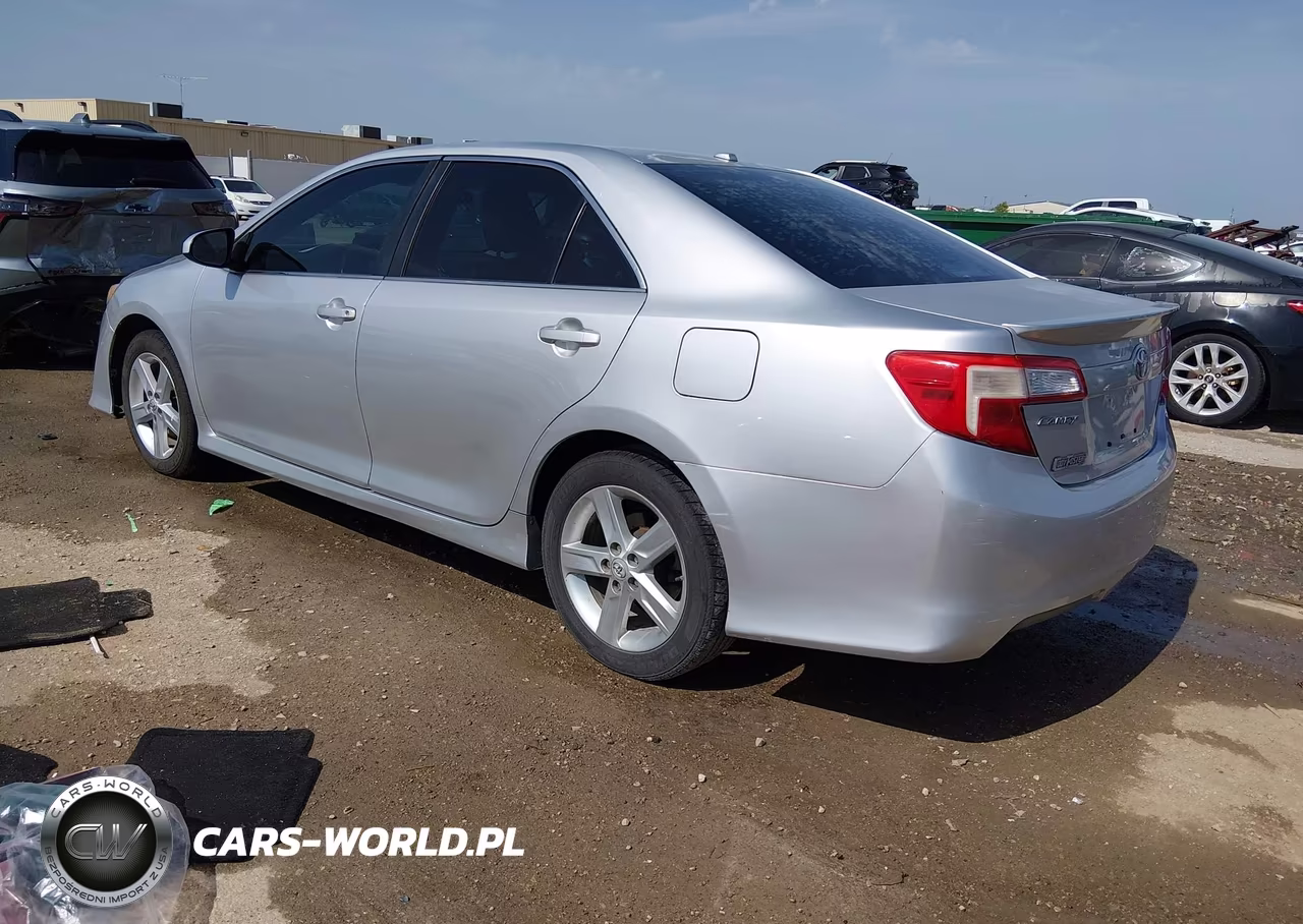2013 Toyota Camry Se VIN:4T1BF1FK3DU690892 - 3