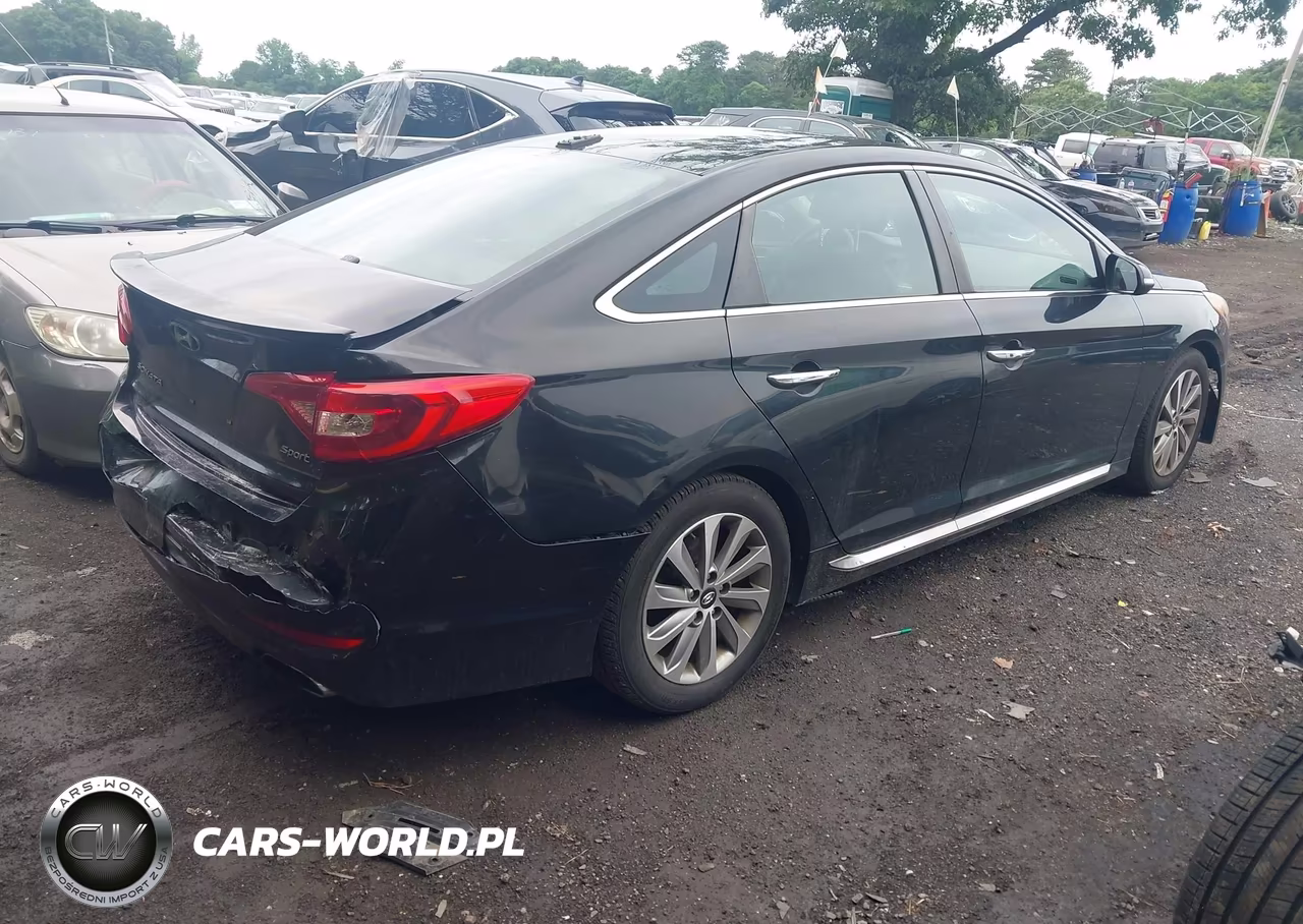 2017 Hyundai Sonata Sport VIN:5NPE34AF4HH466858 - 4