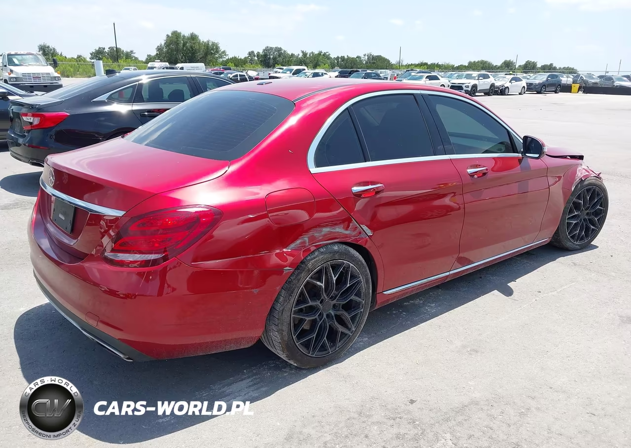 2018 Mercedes-Benz C 300 VIN:55SWF4JB8JU272264 - 4